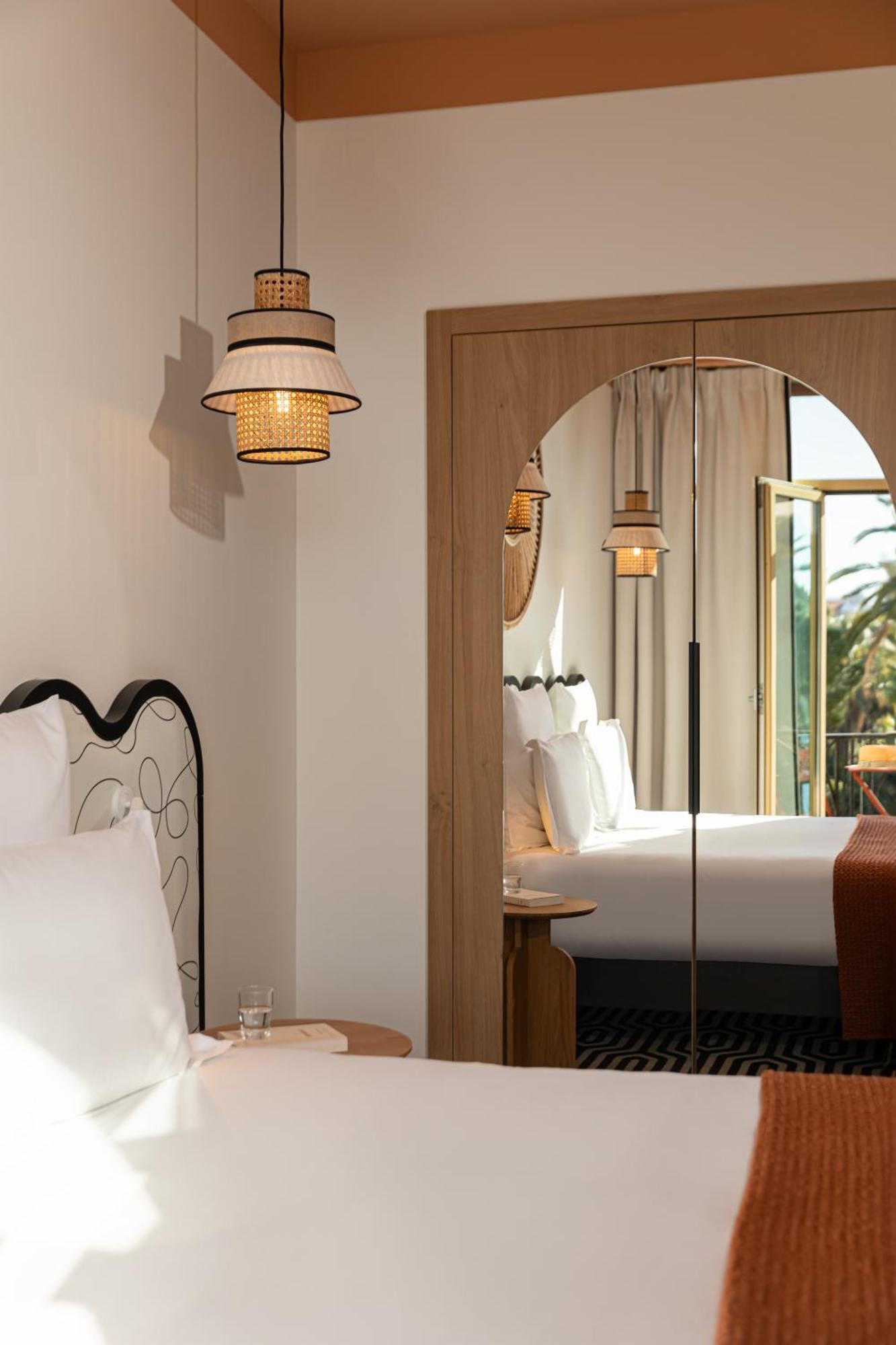 1er Hotel 3*